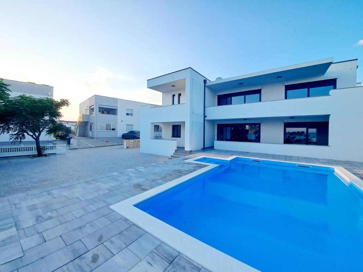 Villa Leptiric Вир Экстерьер фото