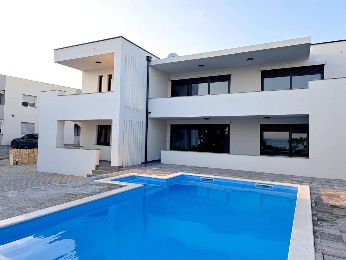 Villa Leptiric Вир Экстерьер фото