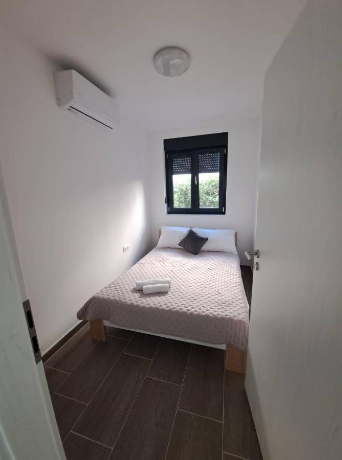 Villa Leptiric Вир Экстерьер фото